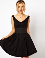 WornOnTV: Black dress with scalloped neckline and gold sash belt – Worn ...