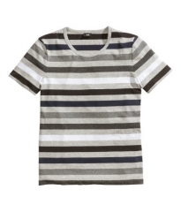 grey striped tshirt